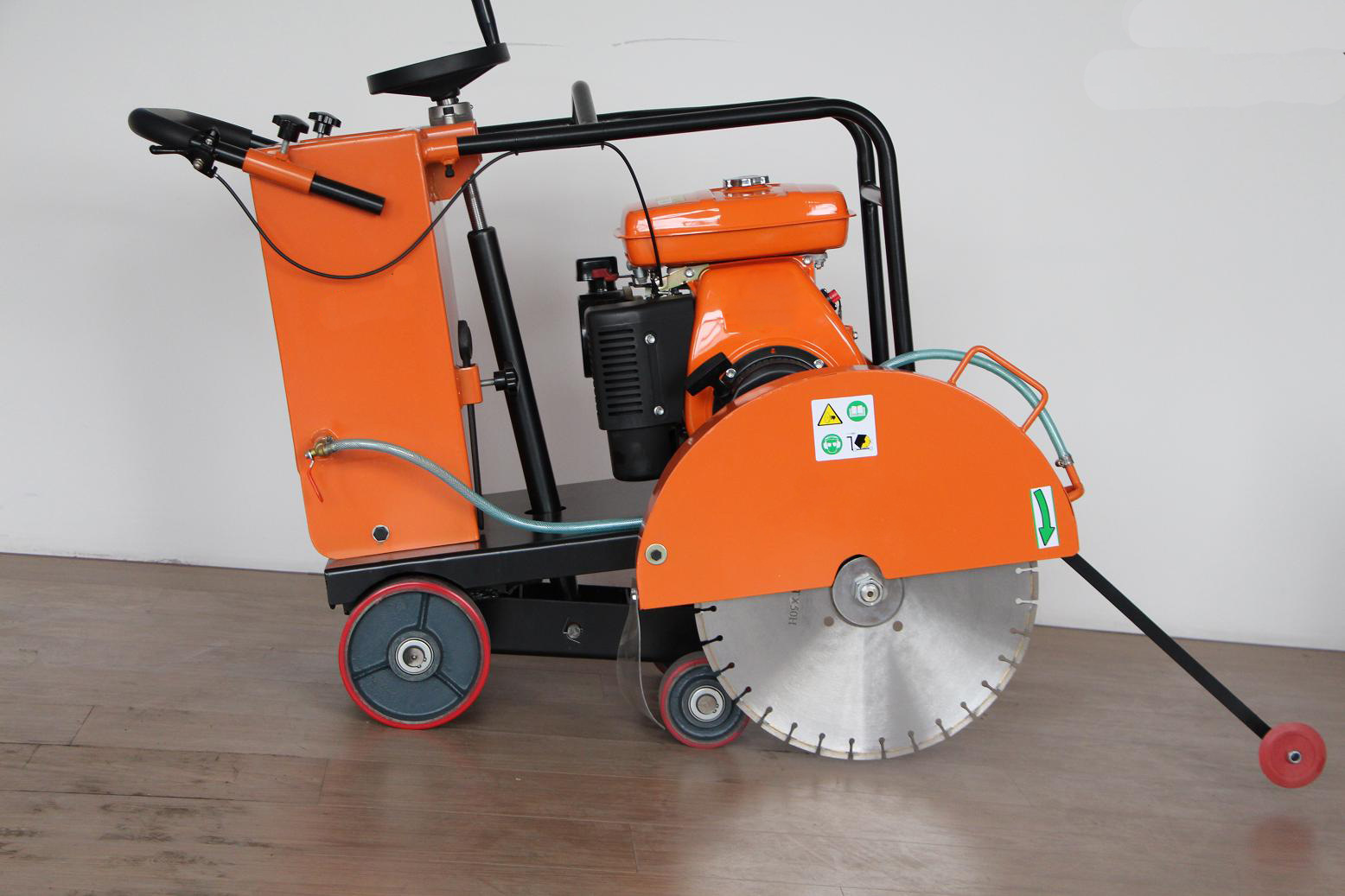 原始厂家生产 铁水箱马路切割机 优质切缝机 rc-400