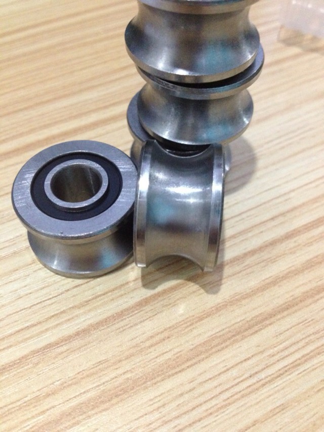 大量供应带u槽轴承