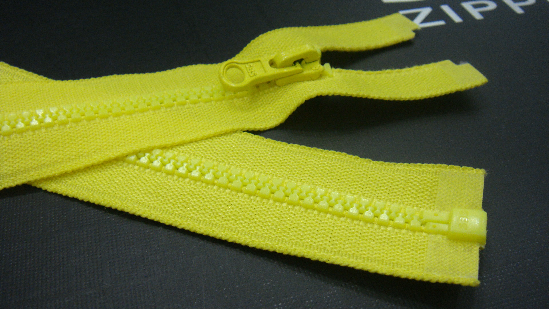 黑龙江浔兴商贸有限公司代理sbs品牌拉链,同时拥有出色品牌