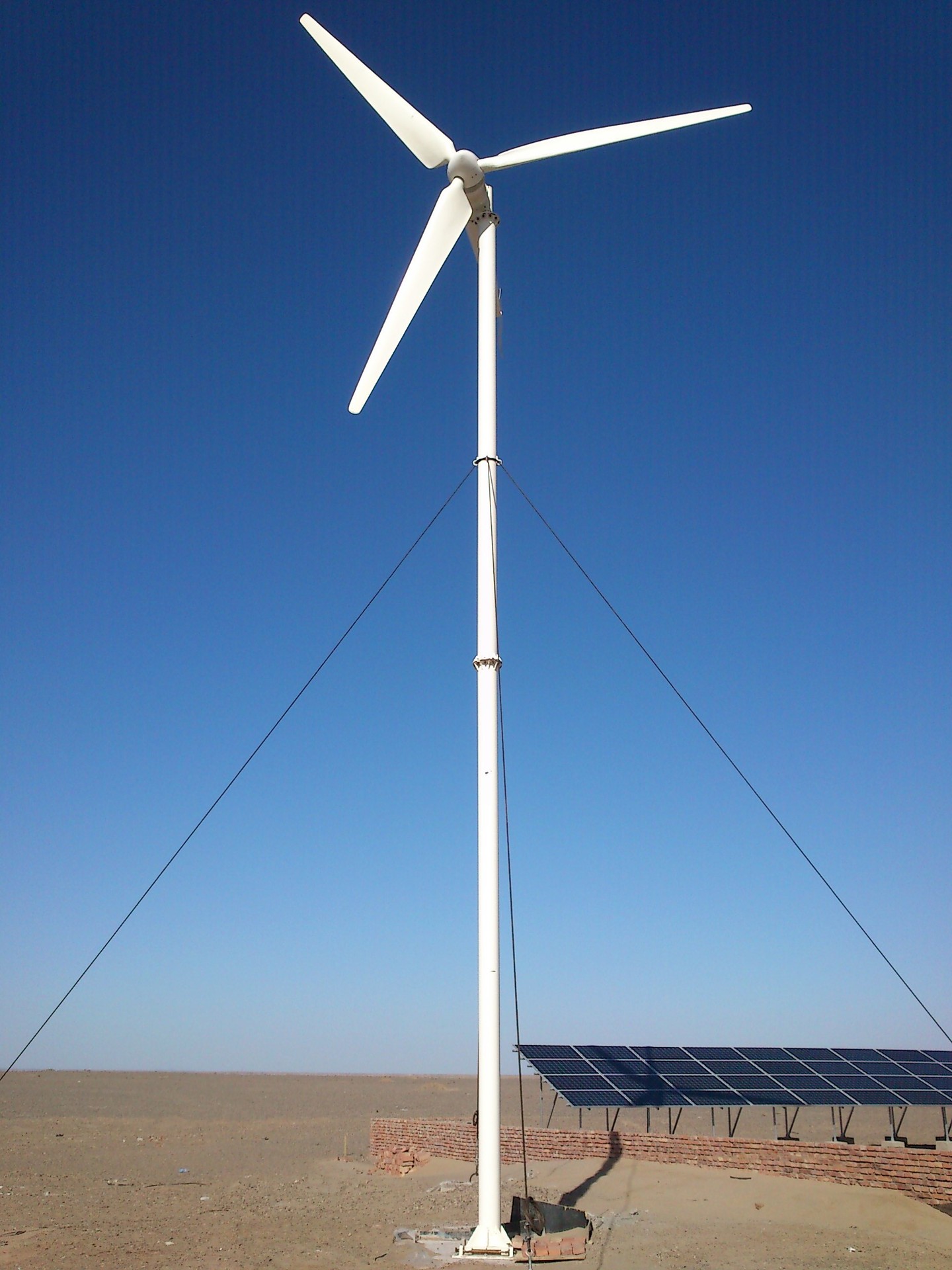 甘肃武威800w风力发电机,兰州,民勤1kw风力发电机