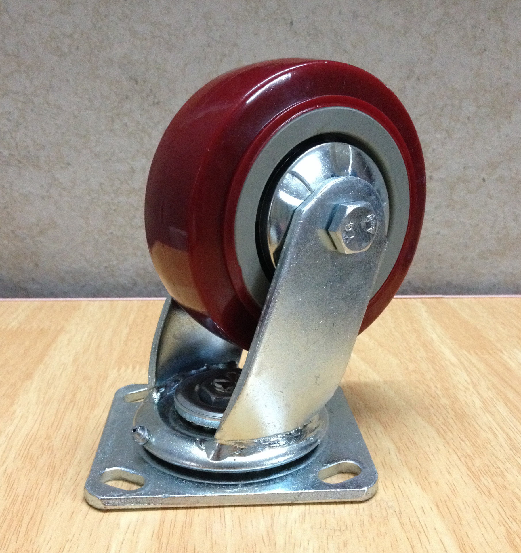 i厂家直销 供应各种 枣红pvc重型脚轮 万向脚轮 工业轮