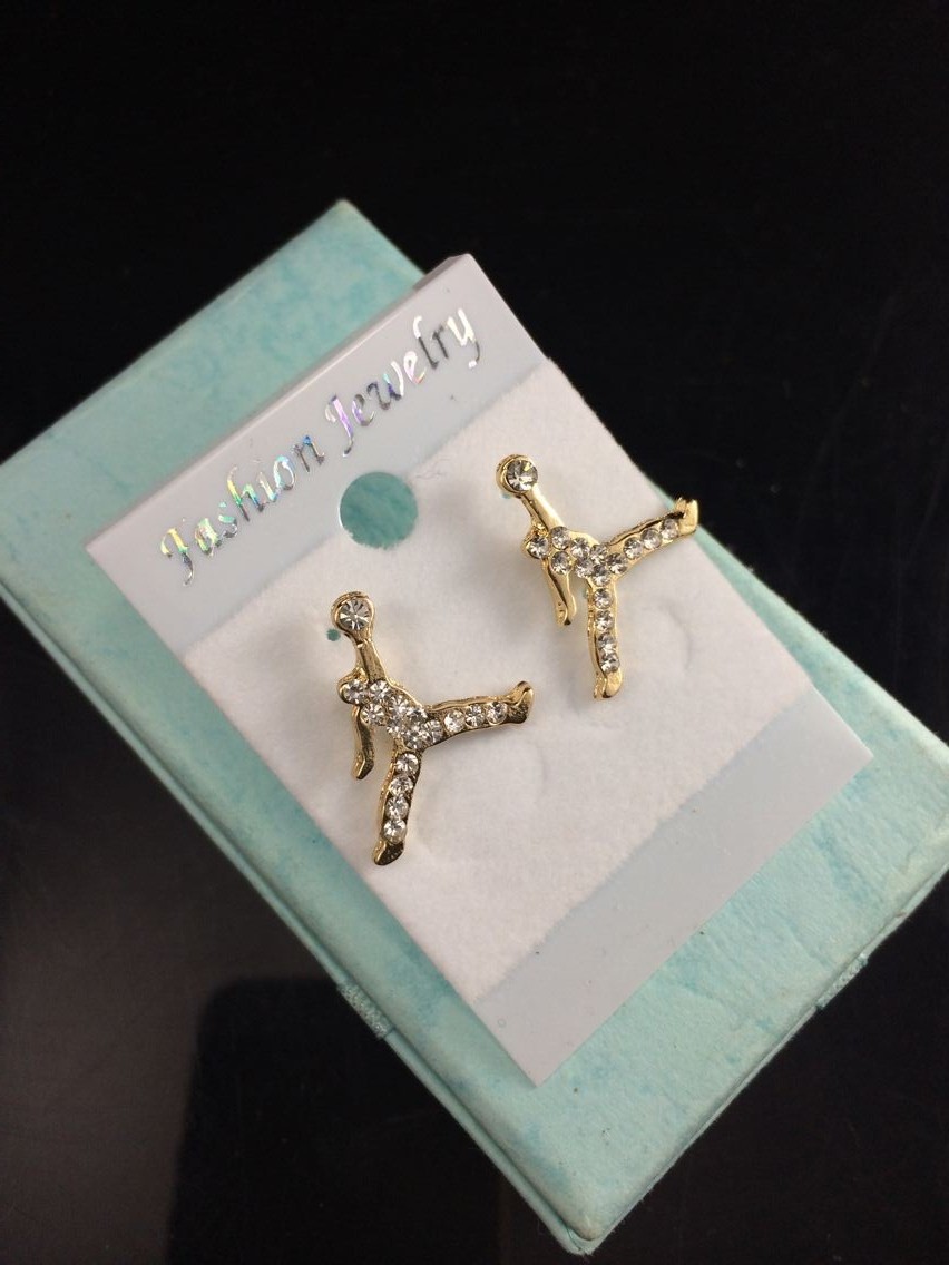 速卖通热卖 迈克尔乔丹耳钉 嘻哈耳环 厂家直销 (四色可选)