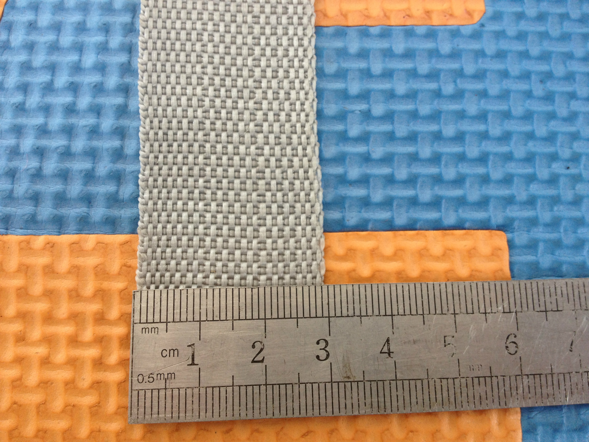 厂家供应丙纶pp织带箱包织带 3公分白灰色平纹织带