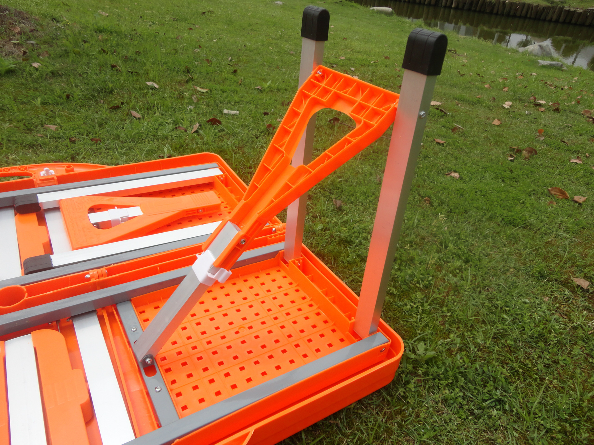 户外平安展业折叠桌 abs全新料塑料连体桌 平安折叠桌摆摊桌