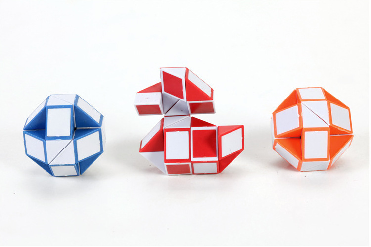 儿童益智玩具魔方 智力百变魔尺玩具厂家 24段节百变魔尺