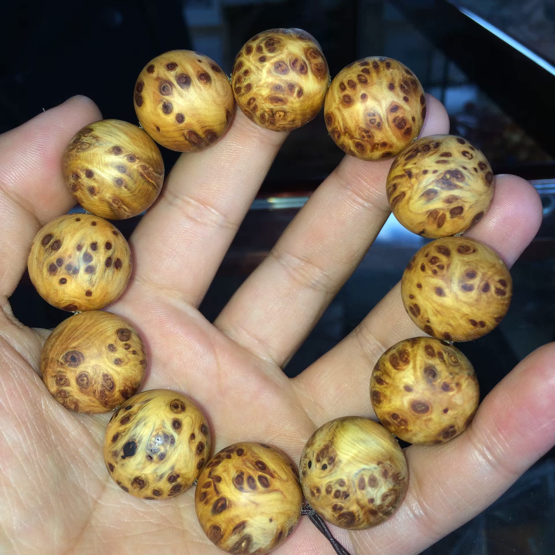太行山千年老料精品崖柏手串崖柏木满瘤花疤佛珠手串 满瘤疤2.
