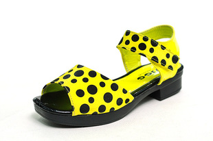 金果果 厂家特价休闲多色斑点时尚童鞋 凉鞋批发612