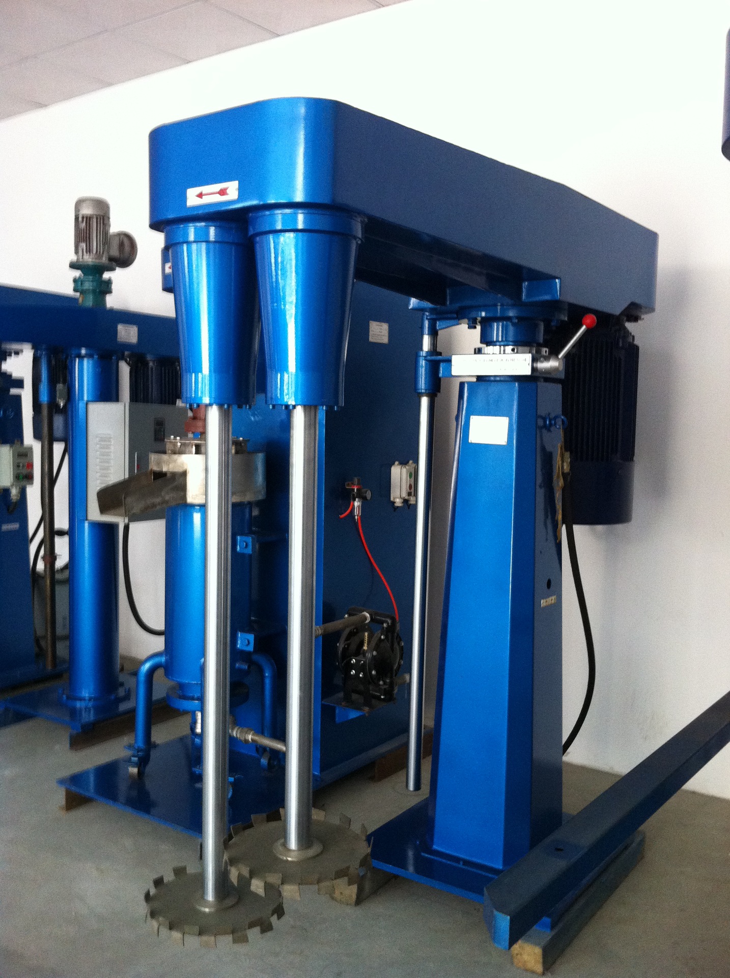 22kw液压升降变频调速分散机