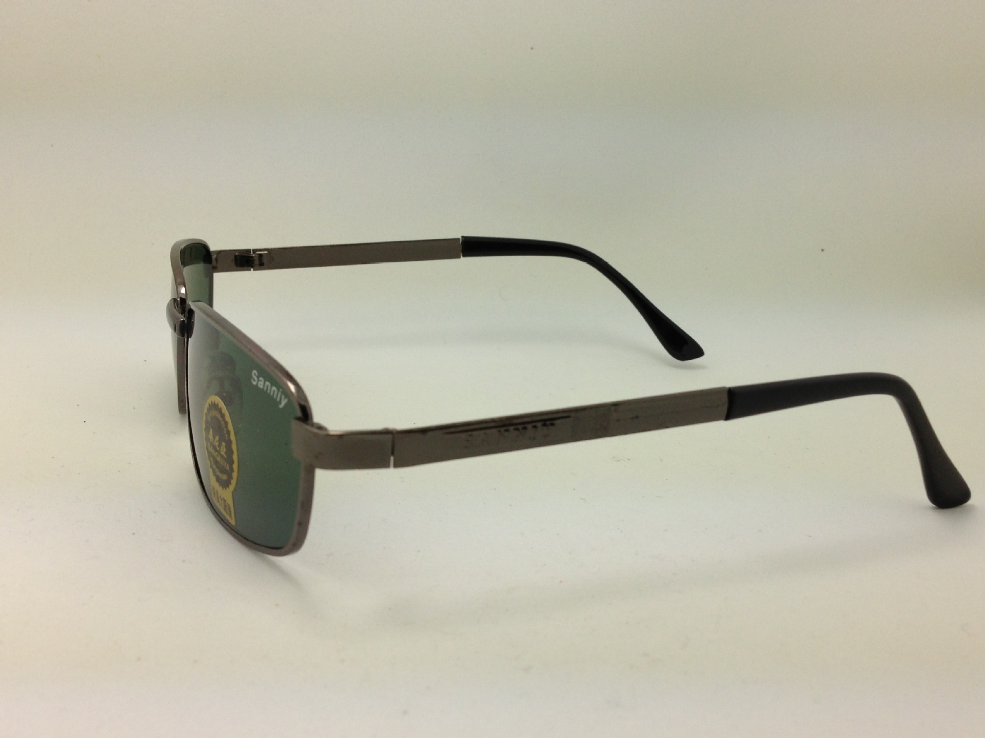 批发2014年最新款热卖时尚款钢化玻璃片桑尼亚