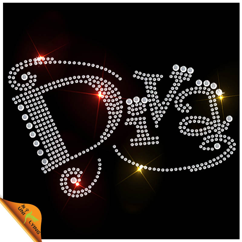 字母烫钻烫图图案 服装烫钻图案加工批发 xrui服饰烫钻订制