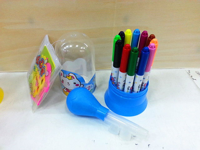 12色喷喷笔 喷画笔送模具 儿童益智文具可洗2用水彩笔 批发