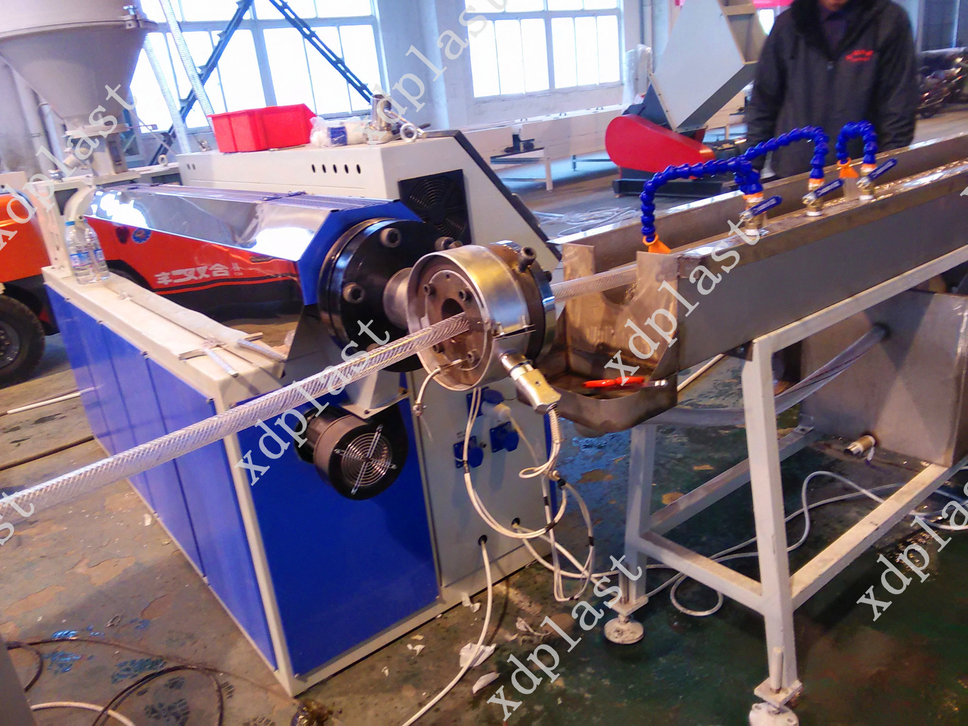 pvc纤维增强软管生产线设备