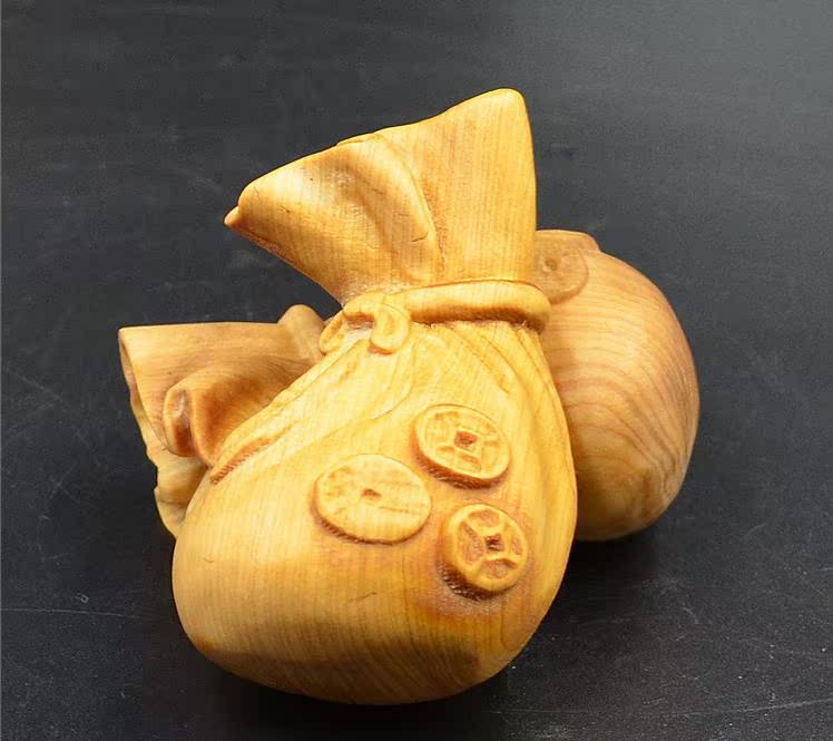 崖柏木雕钱袋文玩崖柏手把件 木质工艺品摆件手工雕刻崖柏手把件