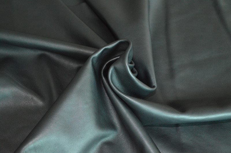 绵羊皮服装革 真皮服装辅料 黑色光面皮子 鞋面 箱包 服装辅料