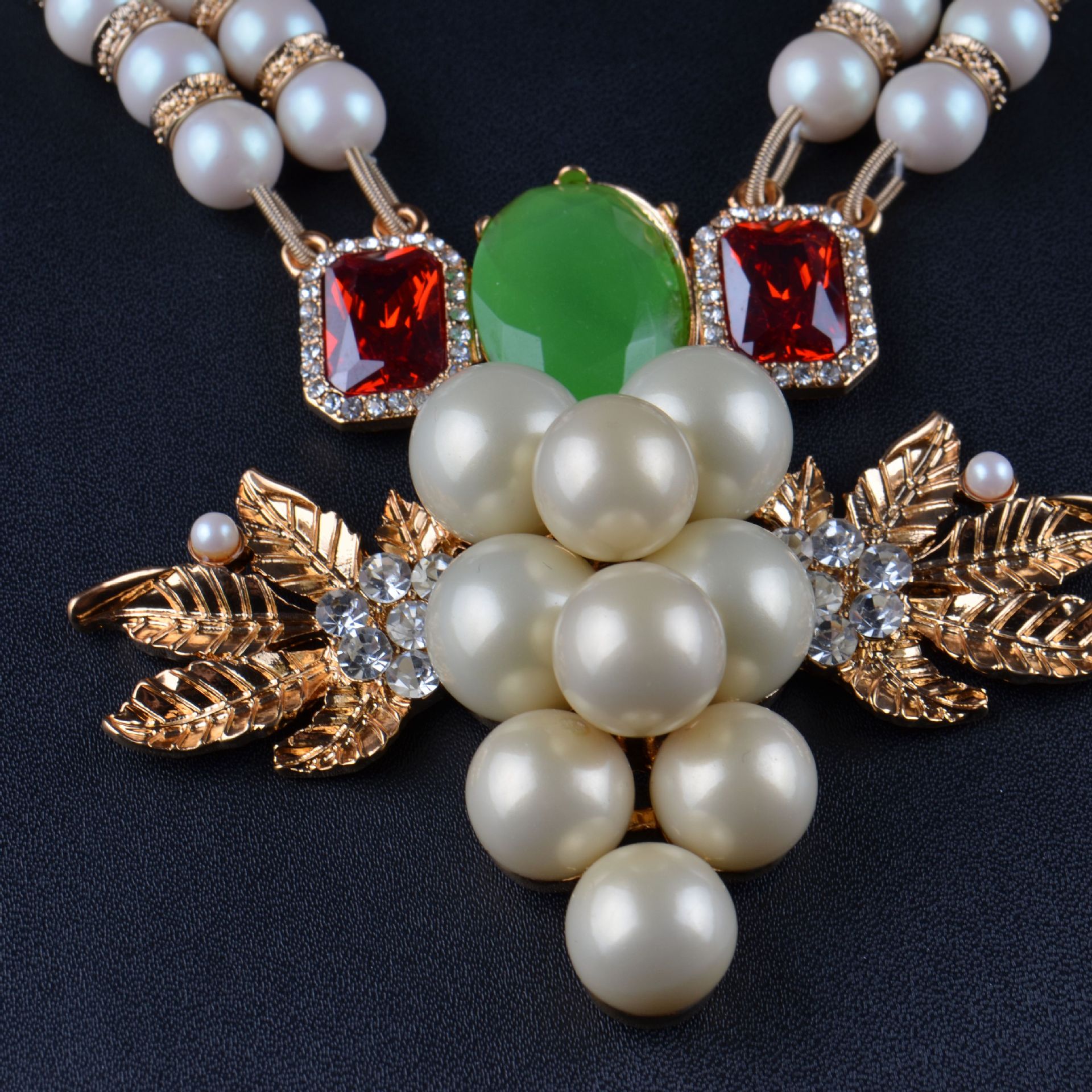 欧美大牌f*n高级合金甜美葡萄镶嵌进口珍珠水晶钻女项链饰品批发