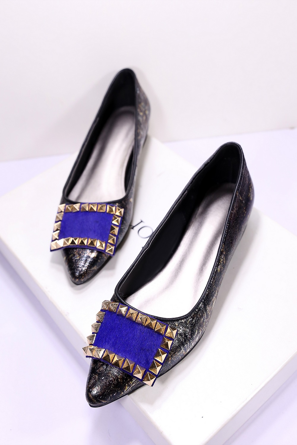 批发2015新款女鞋 欧洲站真皮豹纹低跟单鞋 铆钉坡跟鞋