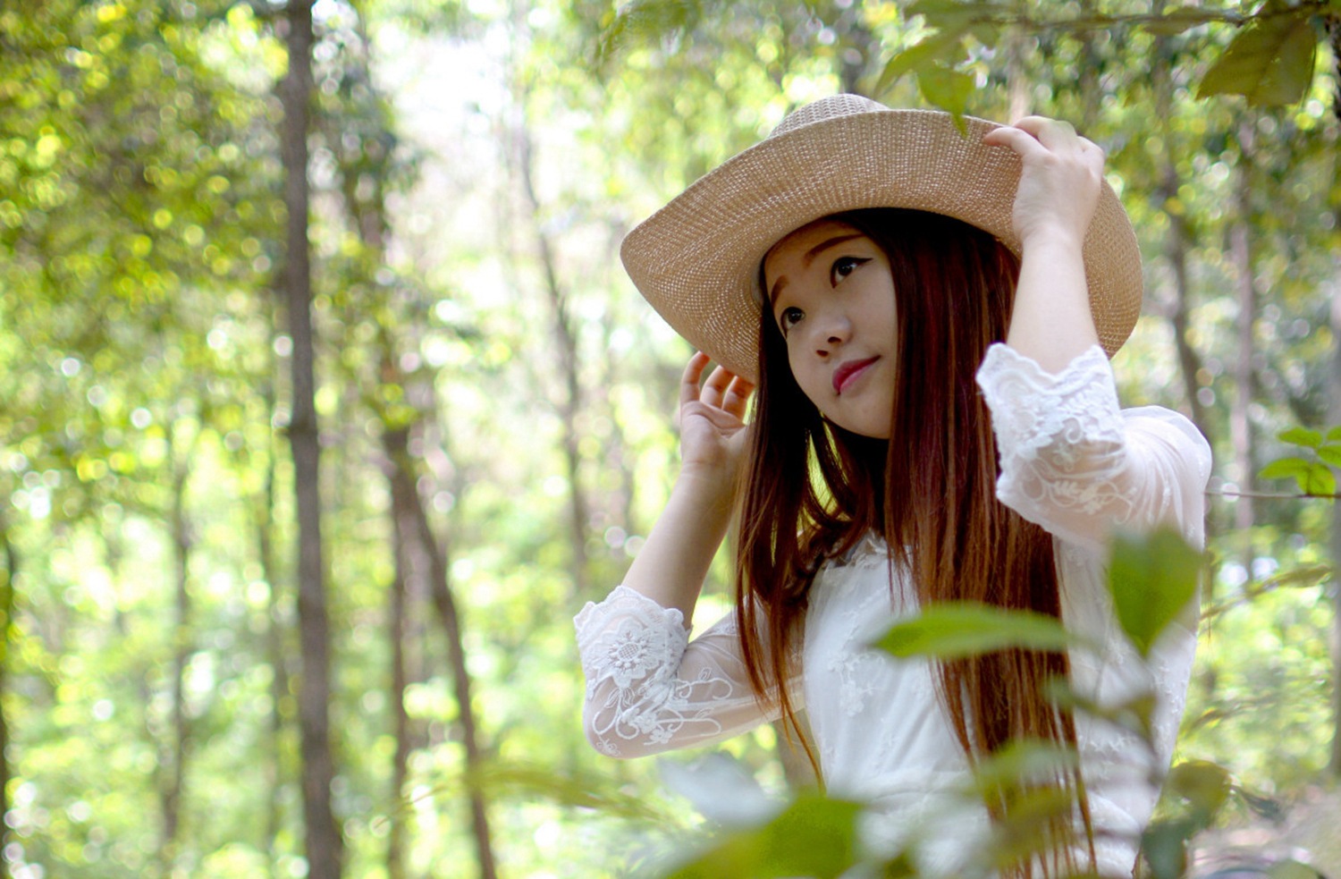 女友野外拍写真小搏全程相随