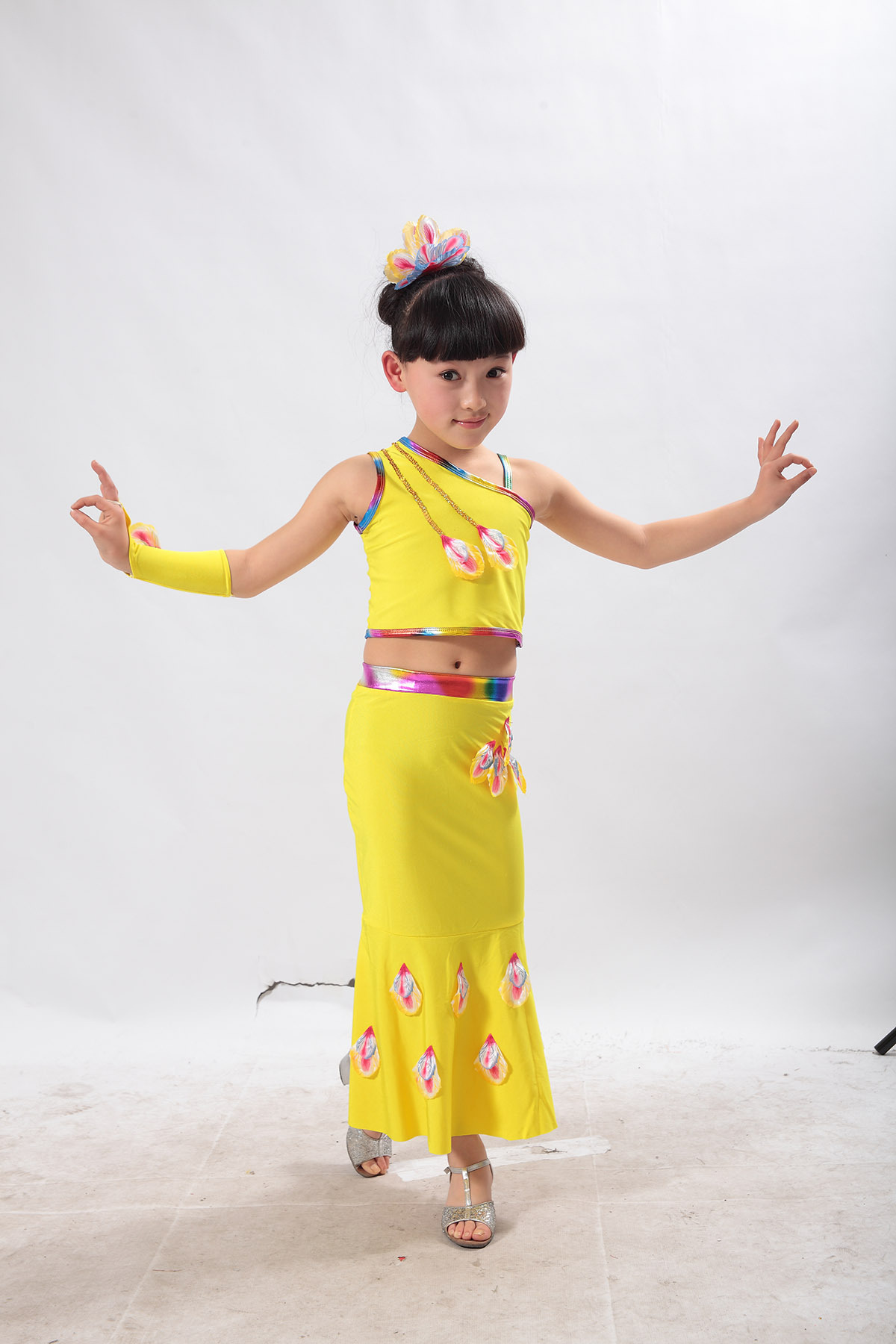 儿童孔雀舞蹈服 孔雀舞演出服装 幼儿傣族舞表演比赛服女童民族服