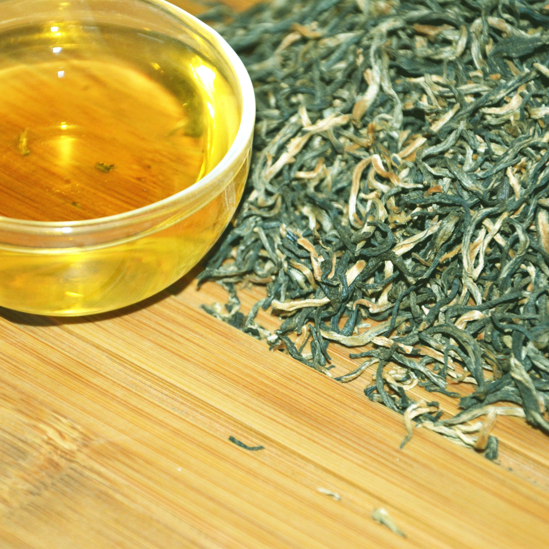 广西特产凌云白毫茶 红茶 精选散装茶叶 量大从优 代理招商