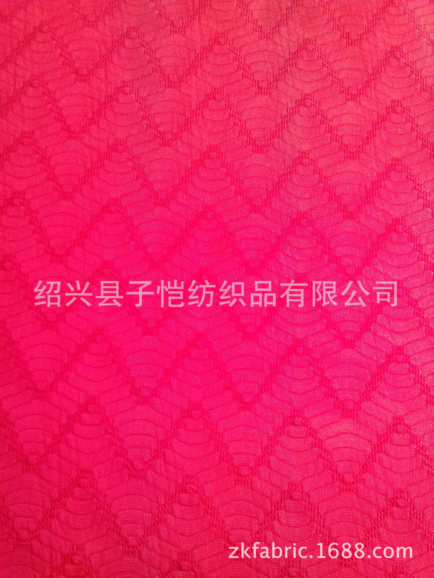 涤纶弹力针织提花面料 三角波浪图案
