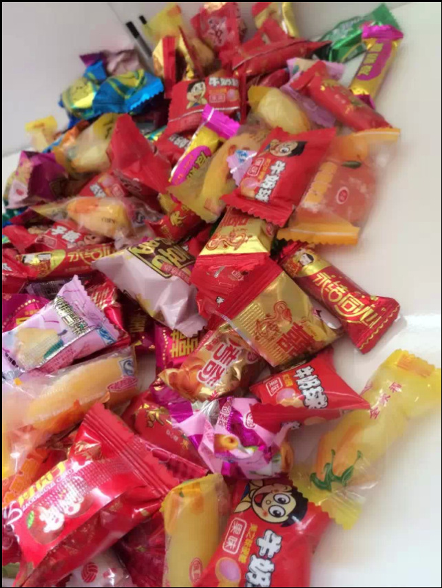 因糖果大多是软糖酥糖奶糖,在运输途中如果受到物流重货挤压有可能压