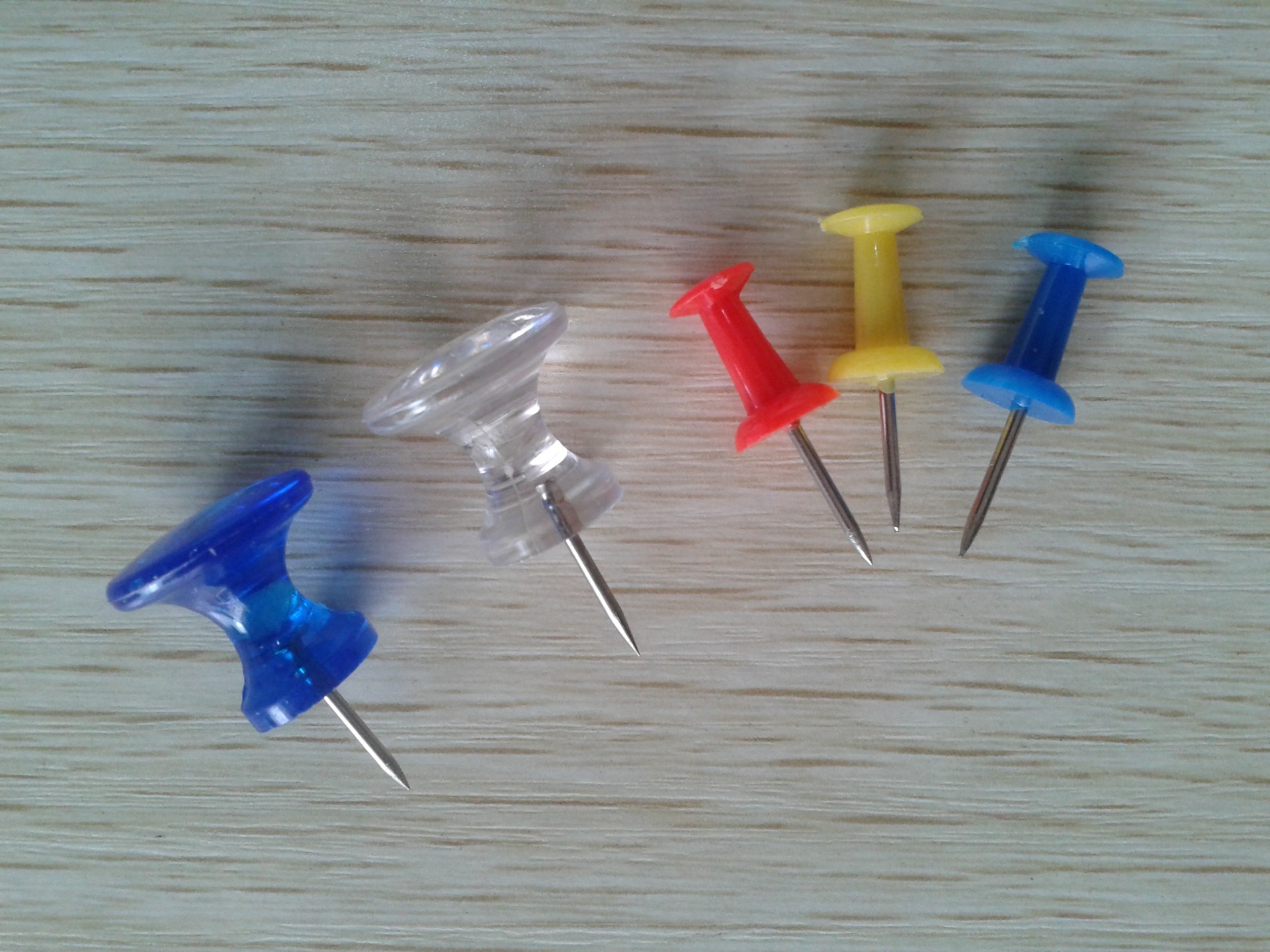 艺多美小头工字钉 美术绘画固定专用正品新店促销 厂家量大可批发