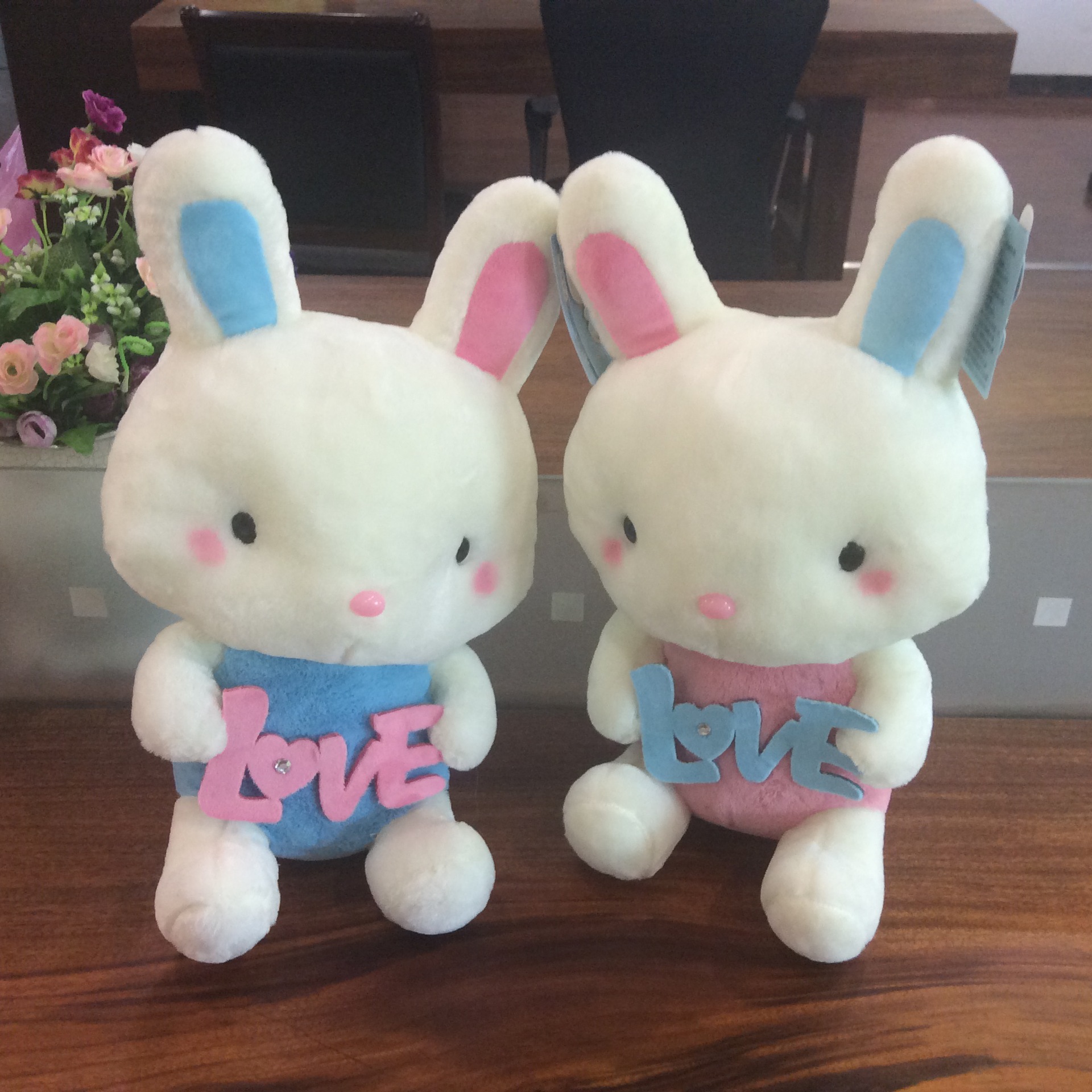 蓝白玩偶新款正版坐姿love款咪咪兔 可爱大头兔 毛绒公仔毛绒玩具