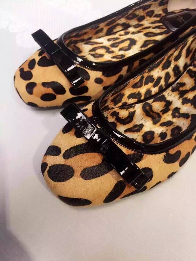 时尚新款豹纹马毛平底鞋?搭配可爱工整蝴蝶结百搭款女士单鞋新款