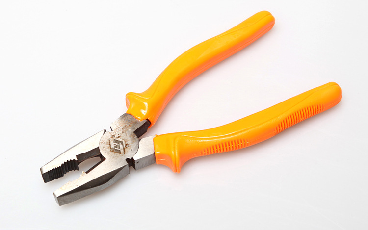 9元店10元店地摊热卖五金工具老虎钳平嘴钳