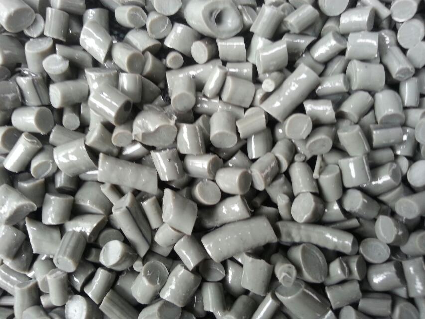 优质银灰色tpu再生料 一级环保pu再生塑料 聚氨酯颗粒 浙江台州