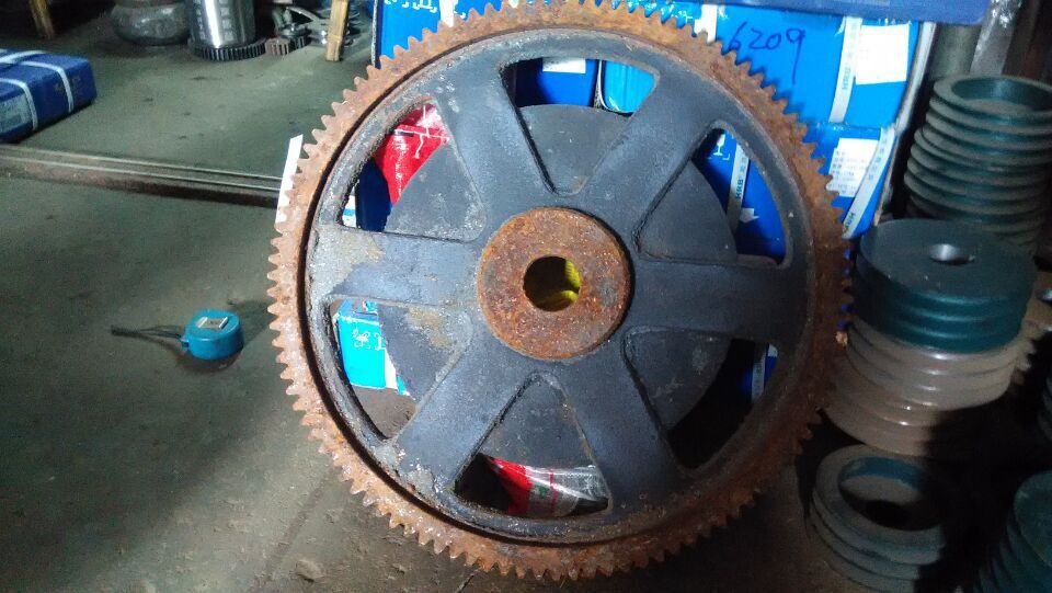 (现货/标准品)  产品名称 采购量 产品描述 &nbsp; 卷扬机齿轮配件 20