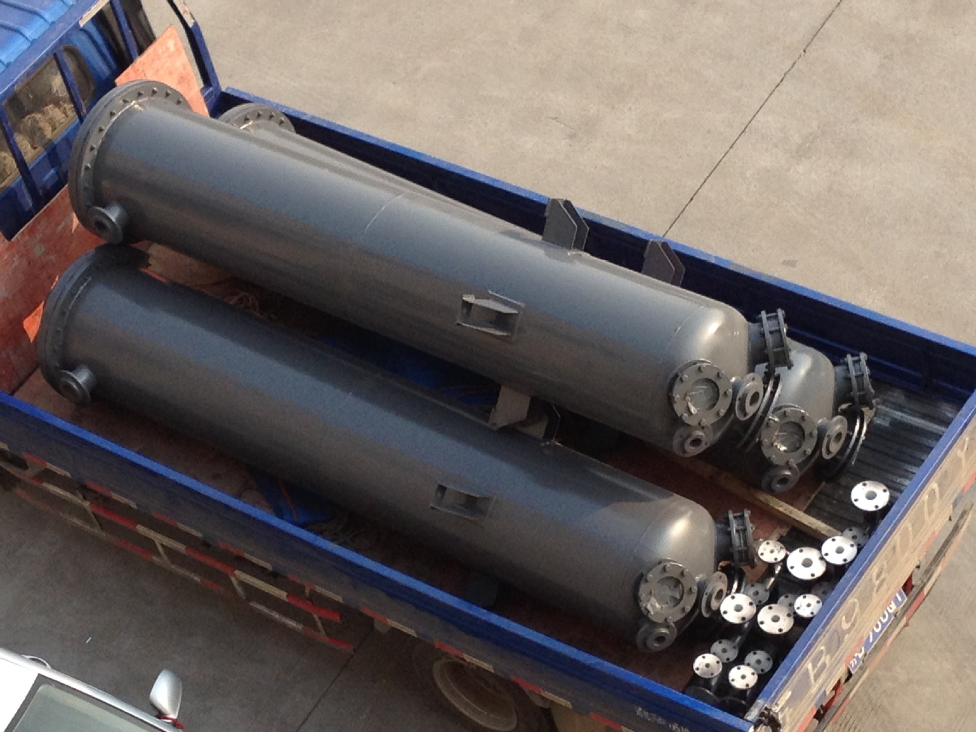 13立方米钢衬塑离子交换柱图片_4