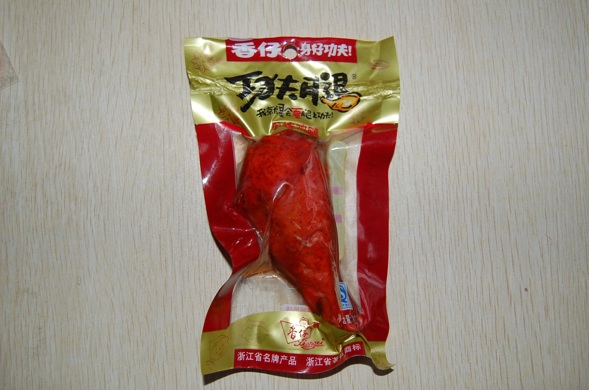 香仔鸡腿麻辣腿棒棒腿乡巴佬新鲜旅途食品车站码头厂矿零食肉类