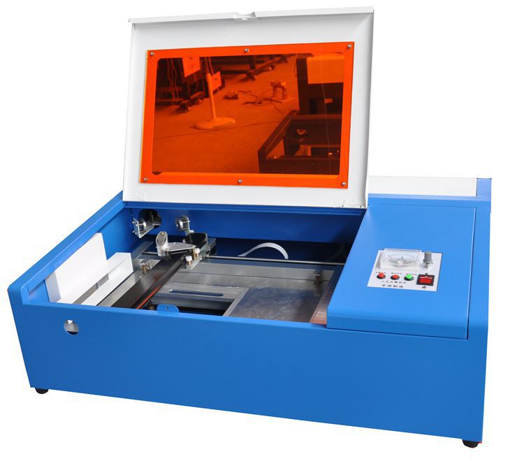 3020激光雕刻机 激光切割机 布料皮革切割机