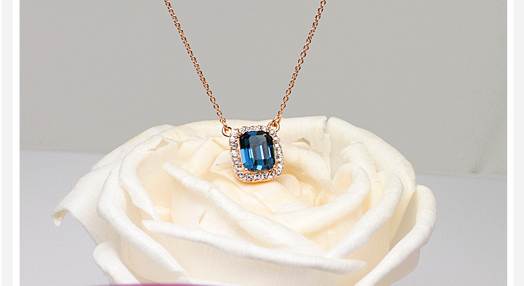 伊泰莲娜丽晶 韩版锆石项链微镶锁骨链顶极钻项饰高端水晶饰品