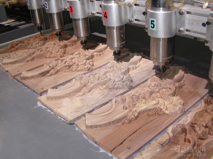 热销数控木工雕刻机 高性价比木门家具雕刻 木工3D镂花机械