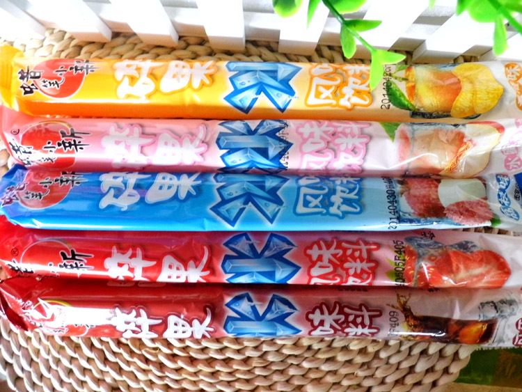 蜡笔小新 碎果冰85ml*80支整箱 棒棒冰批发 比旺旺好吃