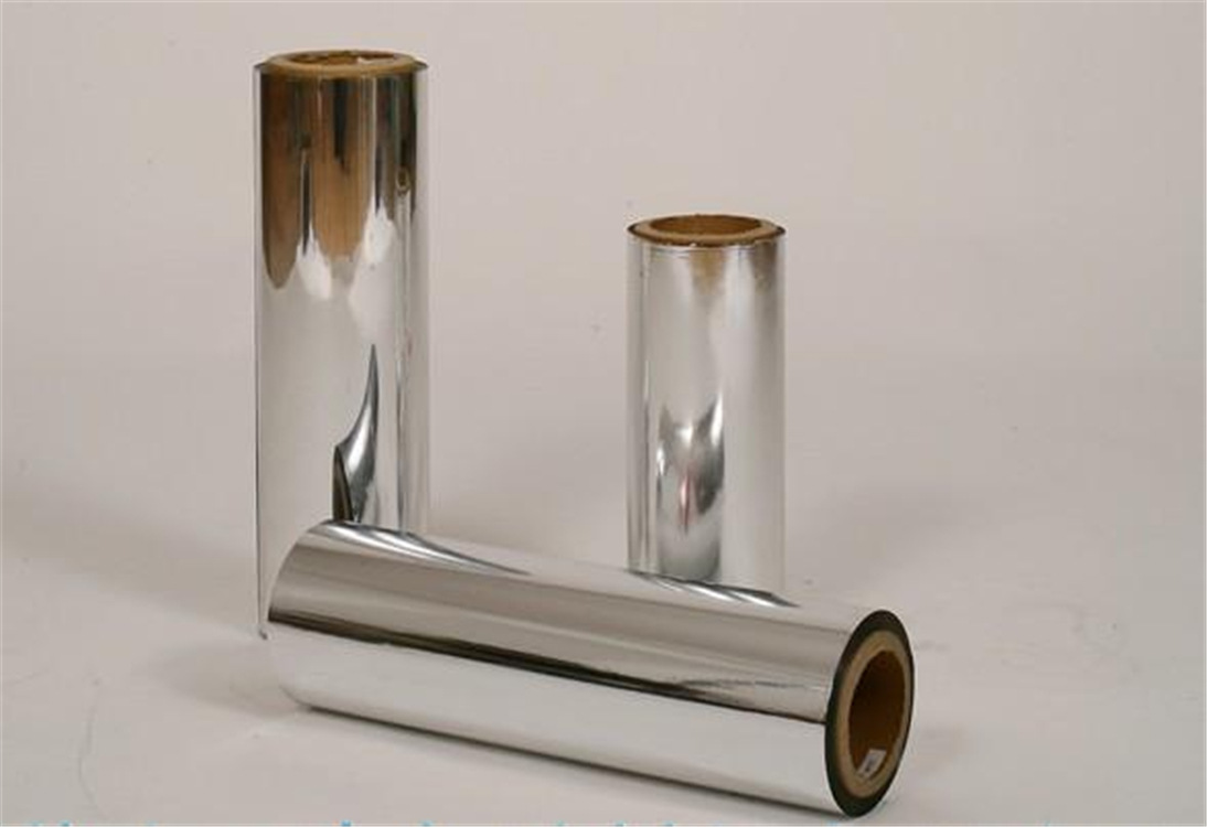 &nbsp; 镀铝膜是采用特殊工艺在塑料薄膜表面镀上一层极薄的金属铝而