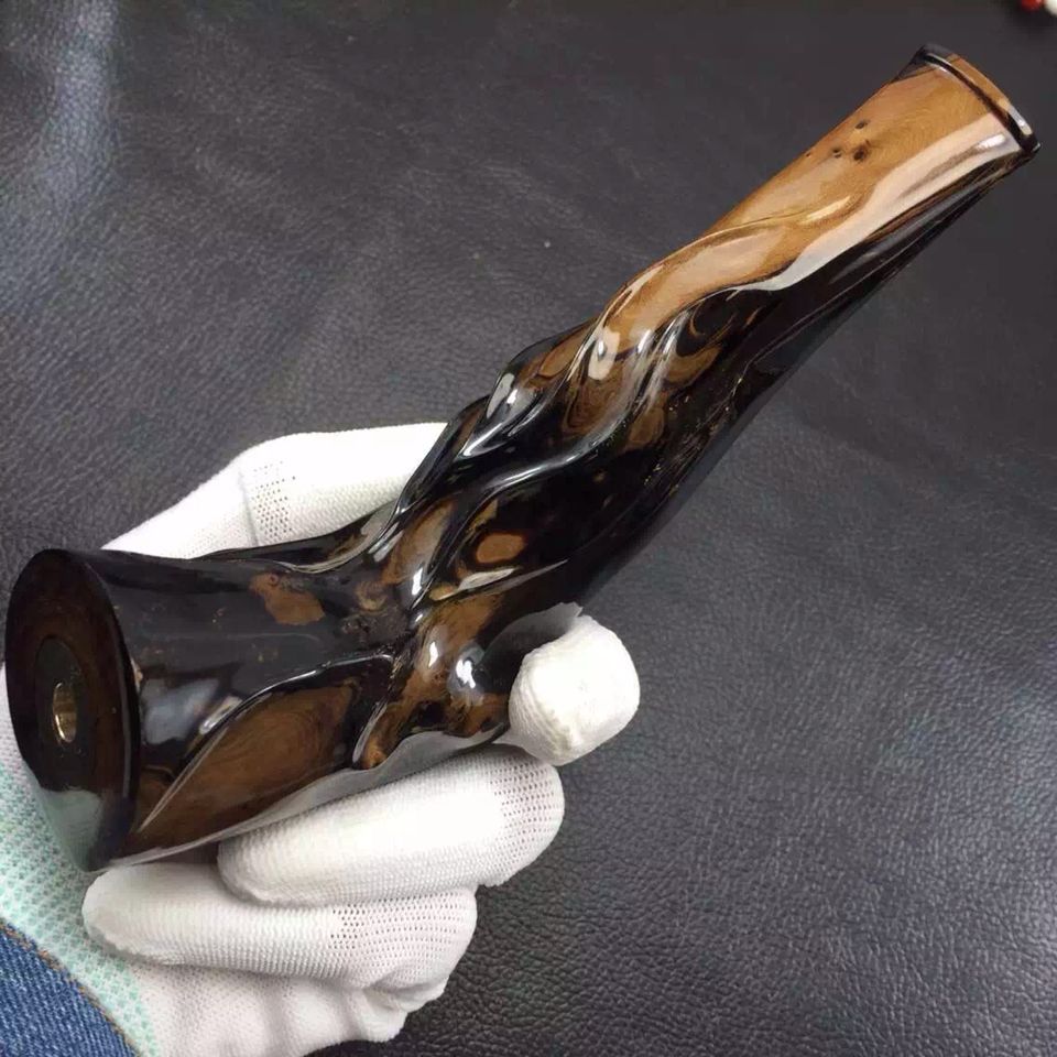 南澳上百年老烟嘴名师打造原色随形自然雕刻血柳烟嘴批发一件代发