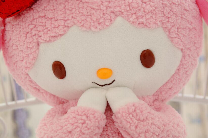 外贸尾单粉嫩卷毛可爱卡通美乐蒂羊公仔抱枕毛绒玩偶公仔玩具