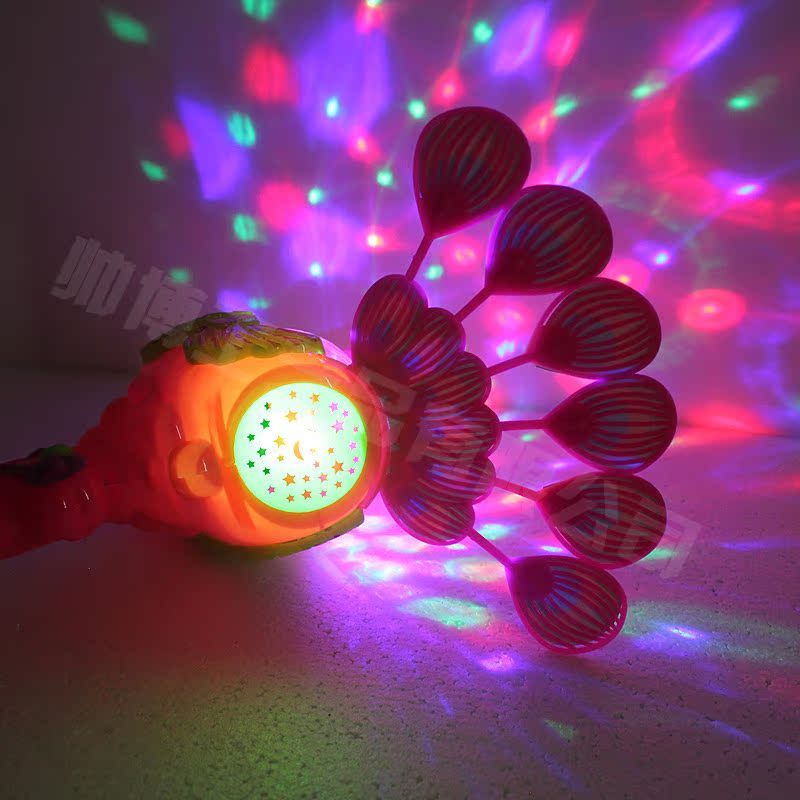 七彩孔雀投影魔法棒 发光音乐旋转魔仙棒 闪光棒 地摊热卖玩具