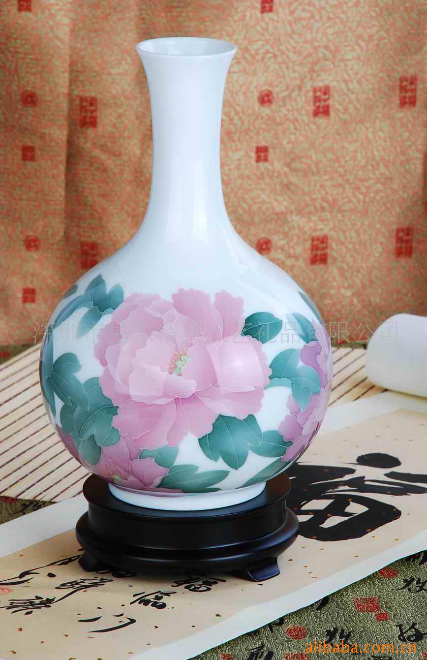 厂家直销 高档陶瓷工艺摆件 皇家礼瓷釉下彩富贵满堂-蓝牡丹花瓶